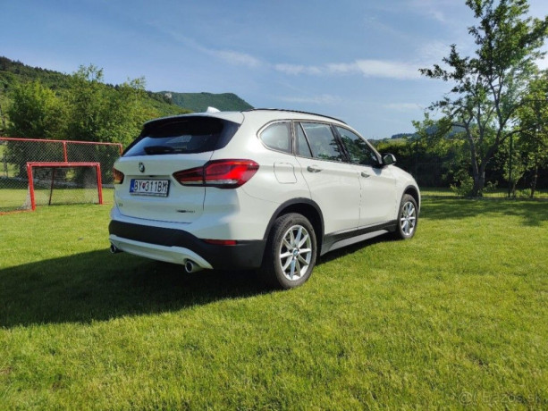 bmw-x1-xdrive-20i-at-131kw178hp-a8-36000km-5-rocna-zaruka-big-3