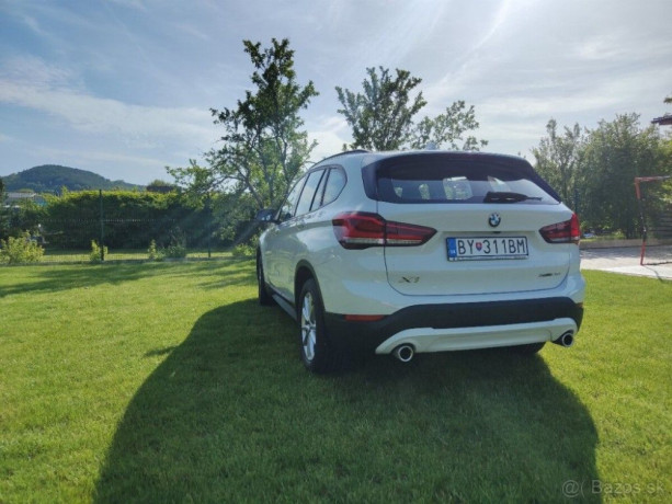 bmw-x1-xdrive-20i-at-131kw178hp-a8-36000km-5-rocna-zaruka-big-2