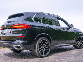bmw-x5-xdrive30d-mhev-zaruka-servis-zdarma