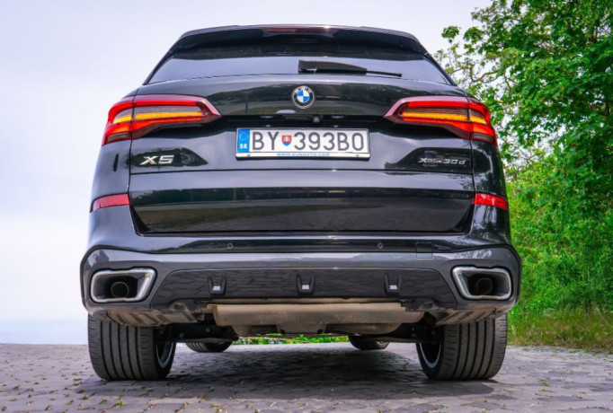 bmw-x5-xdrive30d-mhev-zaruka-servis-zdarma-big-3
