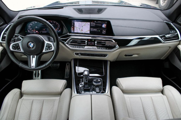 bmw-x5-xdrivem50i-at-390kw530hp-novy-motor-big-3