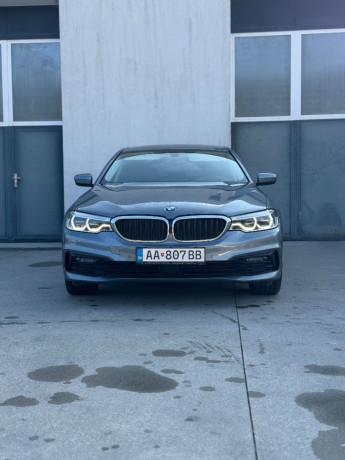 bmw-rad-5-touring-530d-xd-nezavisle-kurenie-big-0