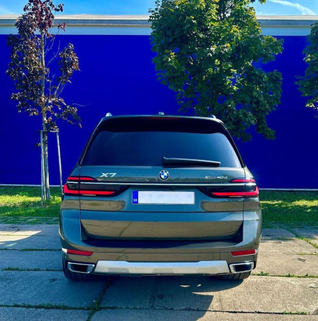 bmw-x7-xdrive-40d-mhev-at-259kw352hp-a8-big-3