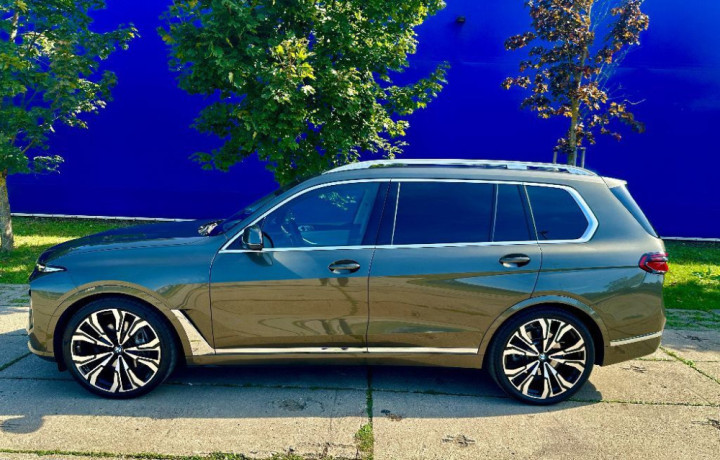 bmw-x7-xdrive-40d-mhev-at-259kw352hp-a8-big-0