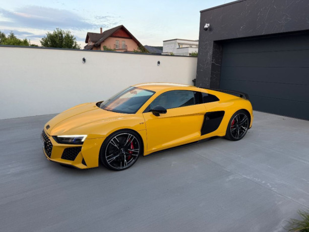 mercedes-benz-r8-r8-coupe-52-fsi-v10-performance-620k-quattro-s-tronic-456kw620hp-a7-big-1