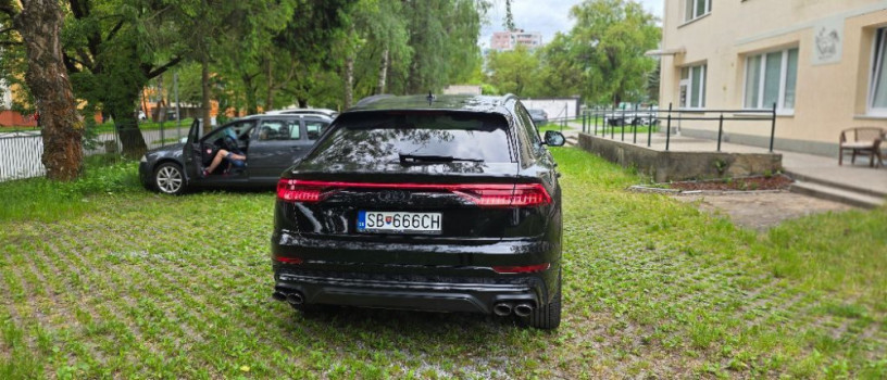 audi-sq8-40-tfsi-quattro-tiptronic-373kw507k-big-0