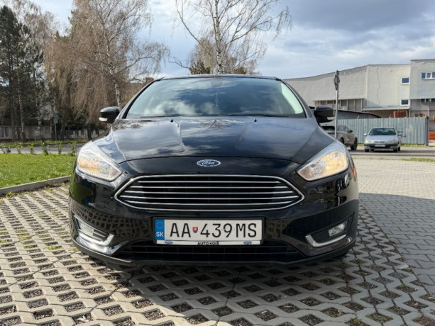 ford-focus-kombi-focus-kombi-15-tdci-duratorq-120k-st-line-powershift-88kw120hp-a6-big-0