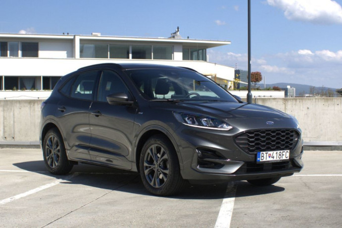 ford-kuga-15-tdci-st-line-88kw-at8-r2022-big-1