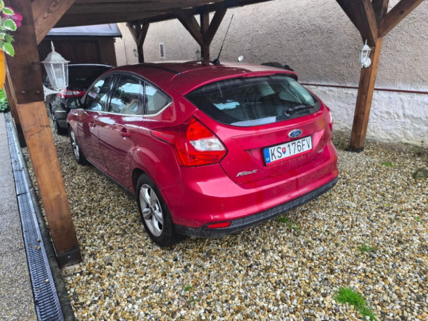 ford-focus-10-ecoboost-ford-werke-gmbhdeum1damt6-big-1