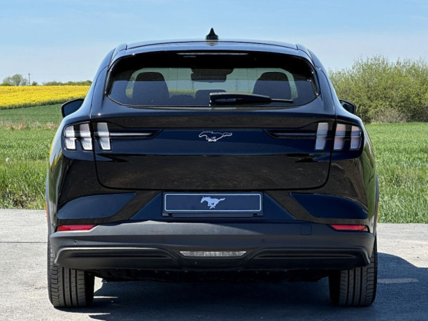 ford-mustang-mach-e-987-kwh-rwd-std-221kw-300hp-dojazd-500km-big-3