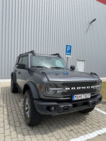 ford-bronco-badlands-big-1
