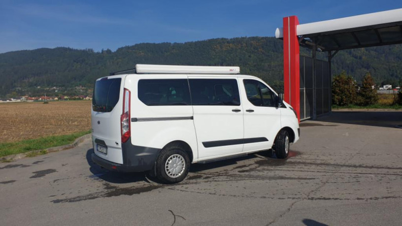 ford-tourneo-custom-8-miest-resp-obytna-verzia-pre-dvoch-big-1