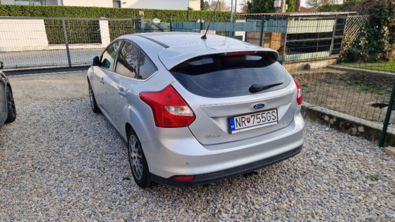 ford-focus-ford-focus-10-92kw-ecoboost-big-2