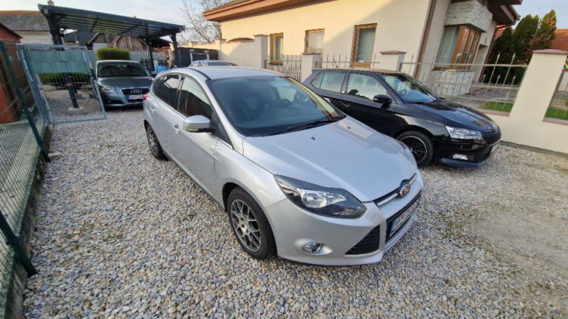 ford-focus-ford-focus-10-92kw-ecoboost-big-0