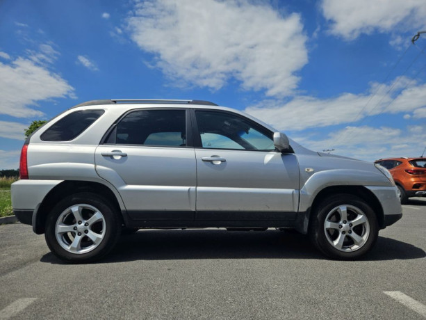 kia-sportage-2009-big-2