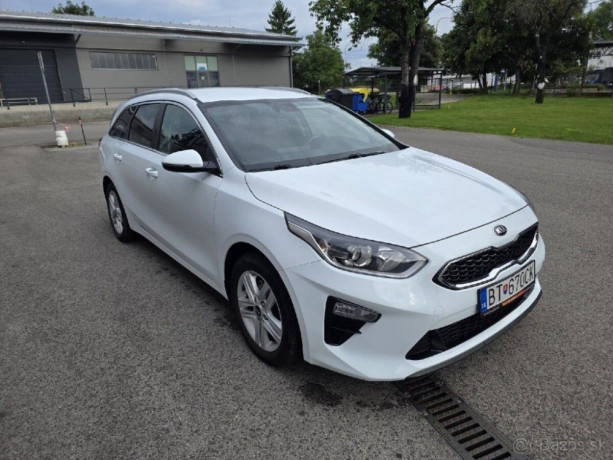kia-ceed-sw-ceed-sw-16-crdi-mhev-gold-at-100kw136hp-a7-big-3