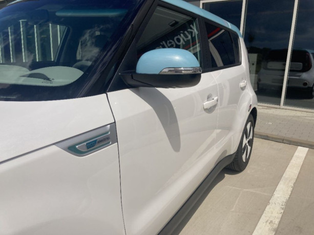 kia-e-soul-kia-soul-ev-exclusive-poctivych-56-400-km-big-0