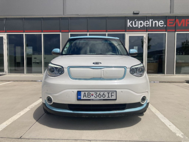 kia-e-soul-kia-soul-ev-exclusive-poctivych-56-400-km-big-2