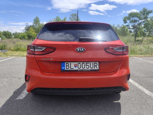 kia-ceed-crdi-16-big-2