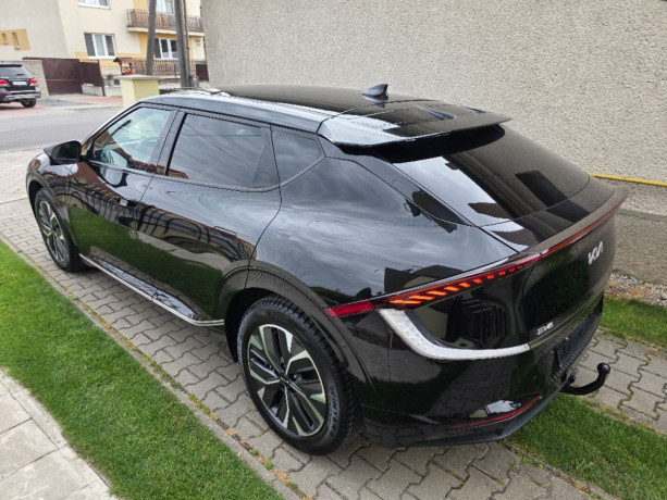 kia-ev6-774-kwh-earth-2wd-168kw229hp-a-big-3