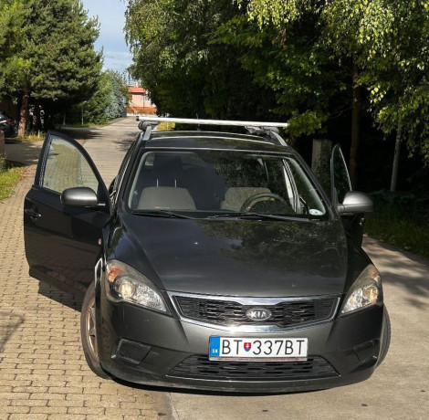 kia-ceed-sw-kia-big-1