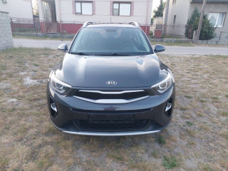 kia-stonic-14-d-cvvt-silver