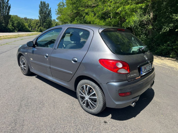 peugeot-206-plus-peugeot-206-plus-big-1
