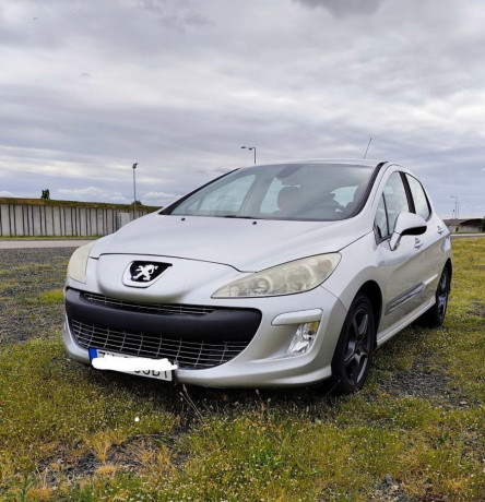 peugeot-308-16-hdi-automat-len-174-000-km-letne-gumy-na-diskoch-a-dialnicna-znamka-v-cene-big-2