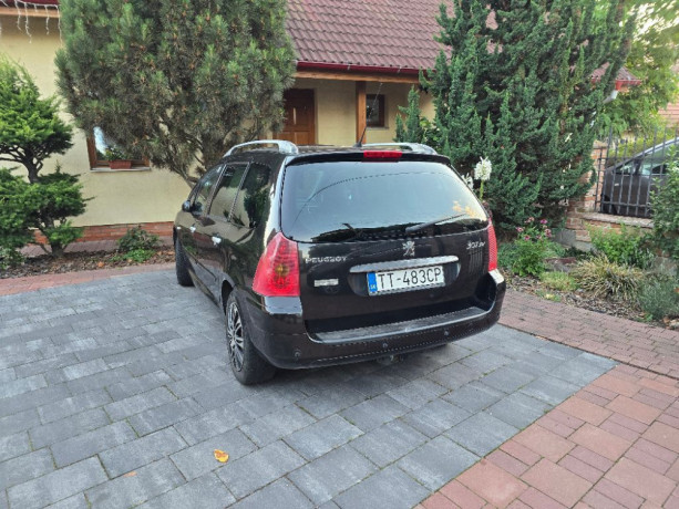 peugeot-307-sw-20-hdi-pack-100kw136hp-m6-big-3
