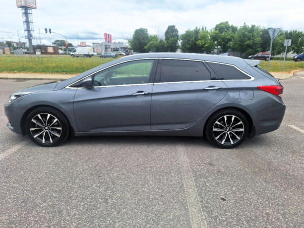 hyundai-i40-cw-17-crdi-hp-family-at-104kw141hp-a7-big-1