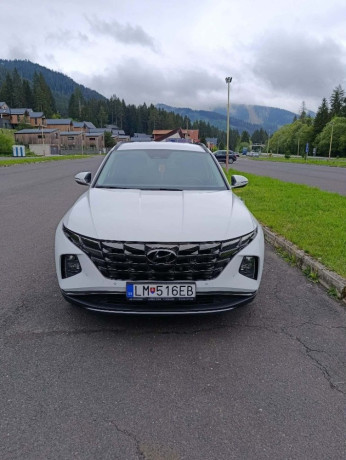 hyundai-tucson-16-t-gdi-style-110kw150hp-m6-big-0