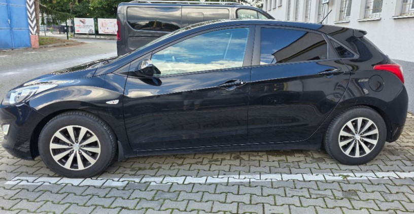 hyundai-i30-16-crdi-dohc-16v-comfort-81kw110hp-m6-big-0