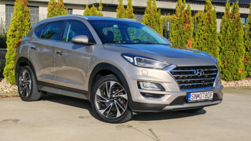 hyundai-tucson-suvcombi-136kw-automat-big-1