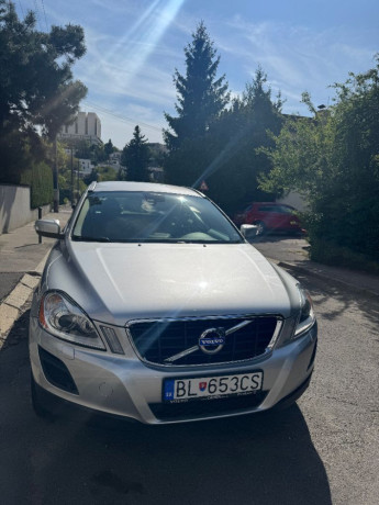 volvo-xc60-malo-jazdene-jediny-majitel-d3-awd-summum-geartronic-120kw163hp-a6-big-0