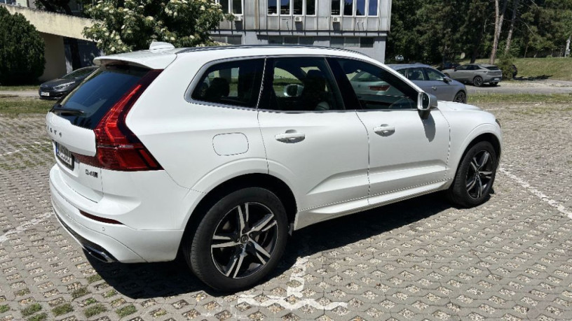 volvo-xc60-d5-r-design-awd-at-173kw235hp-a8-big-2