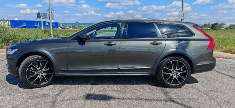 volvo-v90-cross-country-pro-big-1