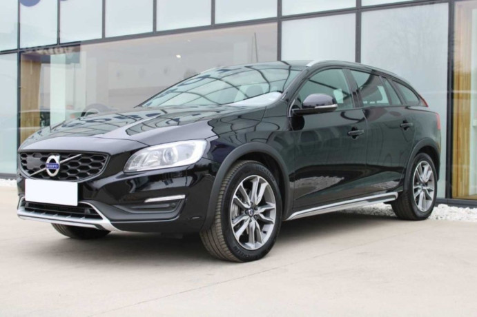 volvo-v60-cross-country-2018-awd-d4-2400ccm-134000km-big-0