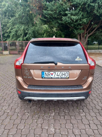 volvo-xc60-na-predaj-big-2