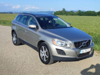 volvo-xc60-d4-momentum-120kw163hp-m6