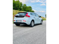 volvo-v40-d2-base-84kw115hp-m6-small-2