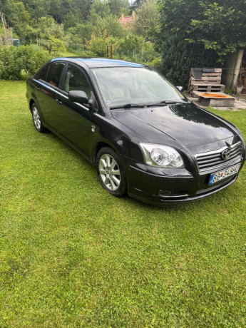 toyota-avensis-20-d-4d-sol-technical-85kw115hp-m5-big-1