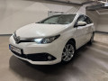 toyota-auris-16-l-valvematic-business-97kw132hp-m6-small-0