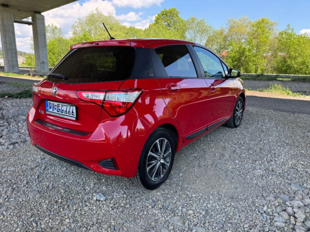 toyota-yaris-15-vvt-ie-20-rokov-82kw111hp-m6-big-2