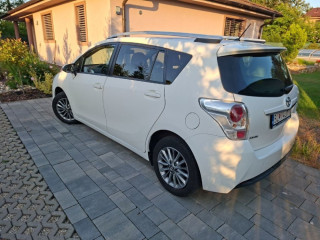 toyota-verso-18-i-valvematic-executive-108kw147hp-m6