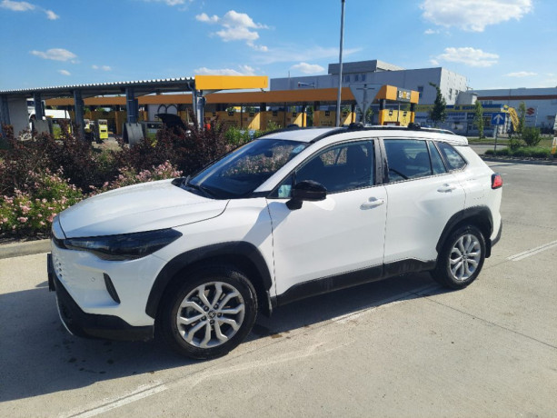 toyota-corolla-cross-big-0