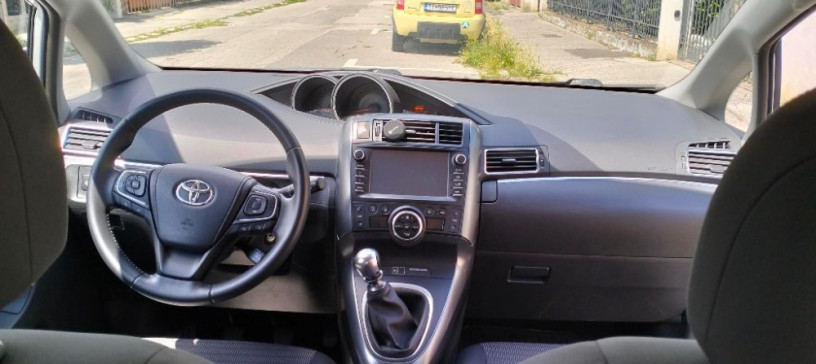 toyota-verso-18-i-7-miestne-84-846-km-rezervovane-big-2