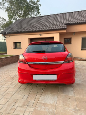 opel-astra-gtc-van-big-0