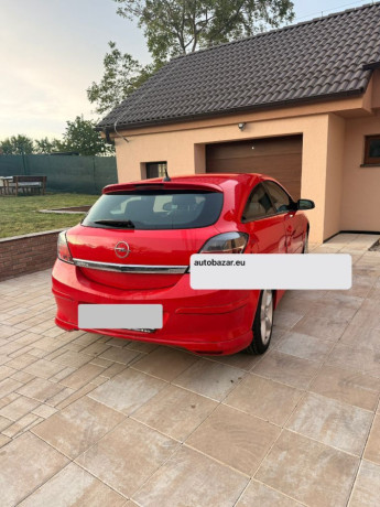 opel-astra-gtc-van-big-3