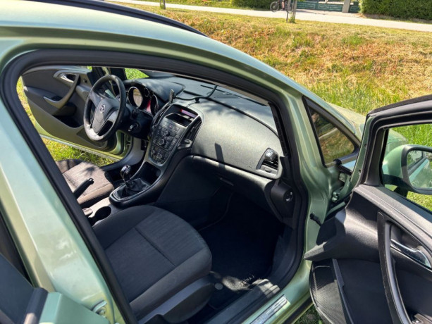 opel-astra-sport-tourer-astra-st-16-ecotec-enjoy-85kw115hp-m5-big-1