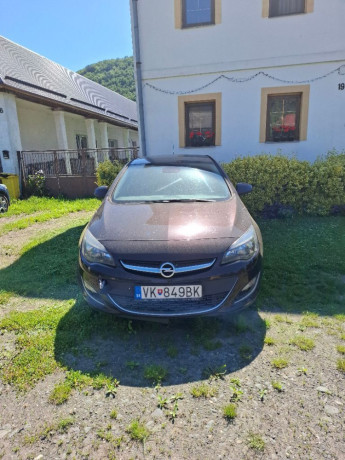 opel-astra-14-cosmo-74kw100hp-m5-big-3